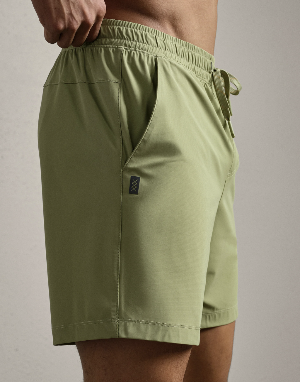 Pursuit Short 7"