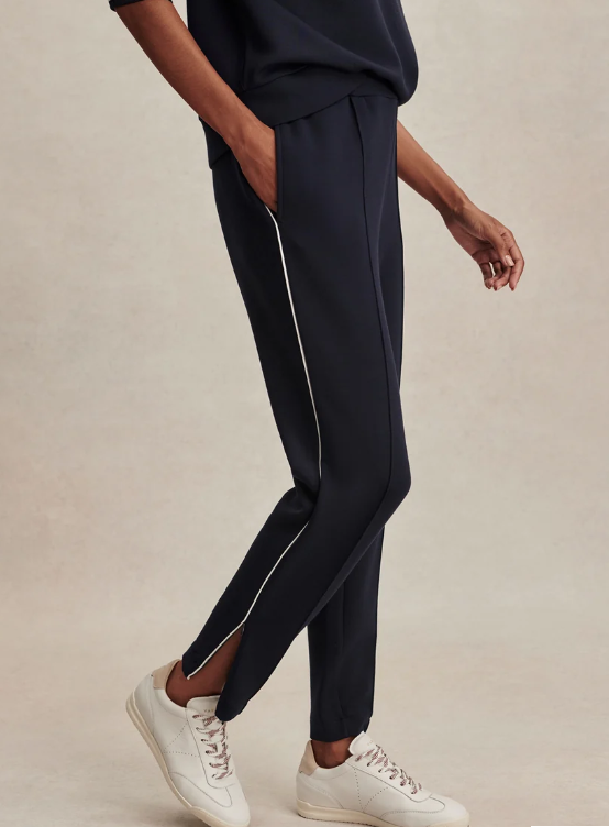 The Slim Pintuck Pant 27.5"